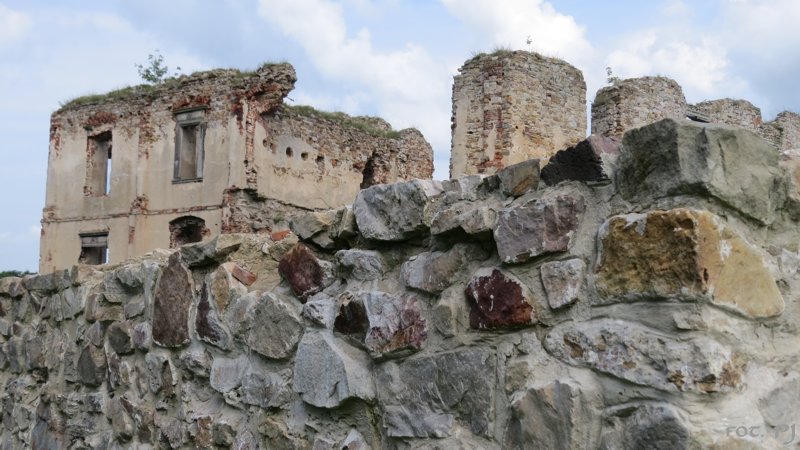 zamek w Bodzentynie