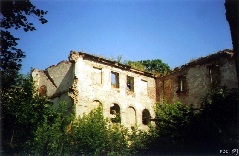 Zamek w Chrzelicach